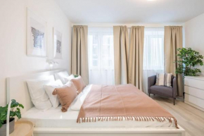 Trendy new central apartment